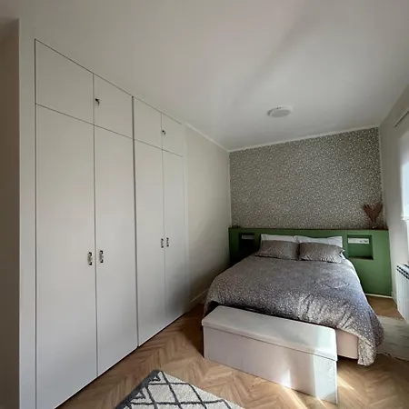 Sandra's Luxury Apartment